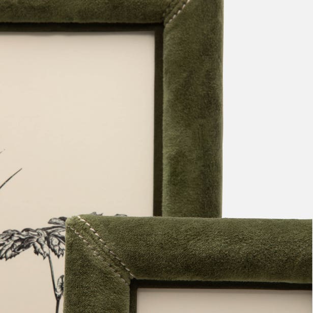 Juneau Frame