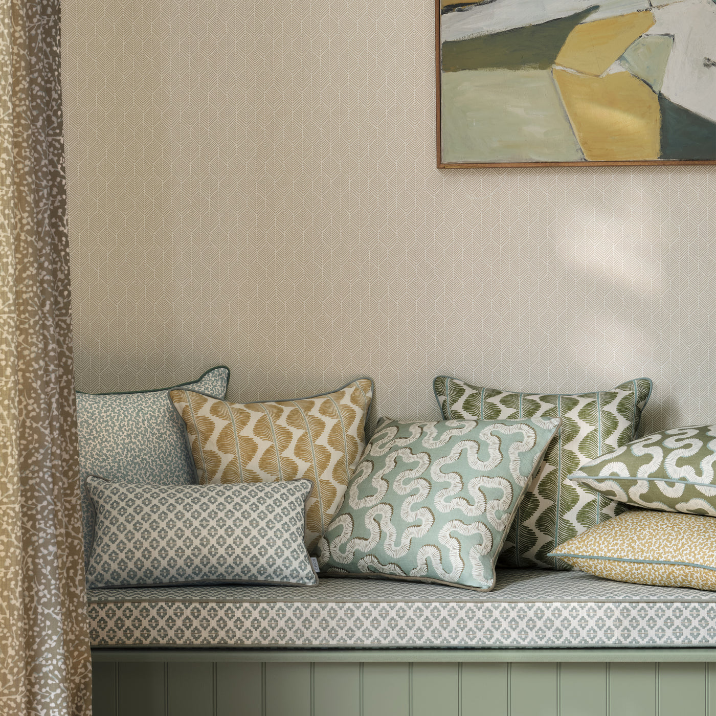 Arrow Points to You Wallpaper