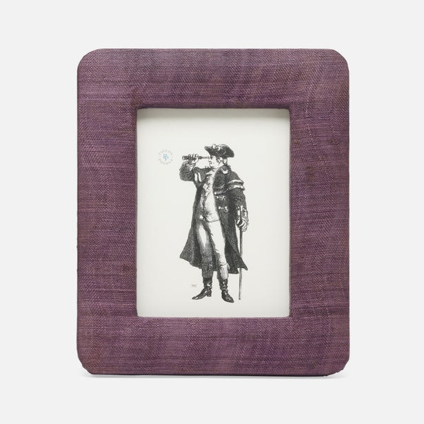 Halle Frame